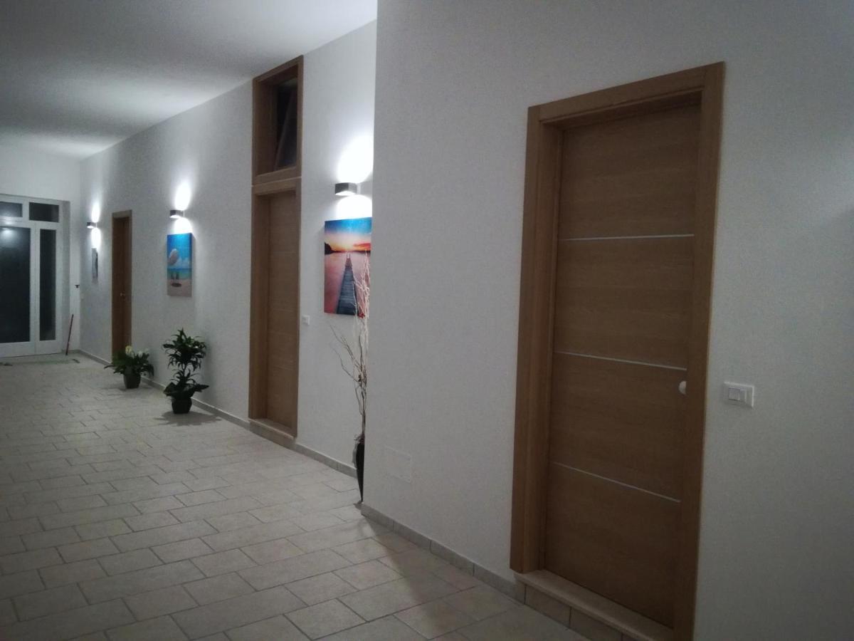 Carpentry Bed & Breakfast Uggiano La Chiesa Dış mekan fotoğraf